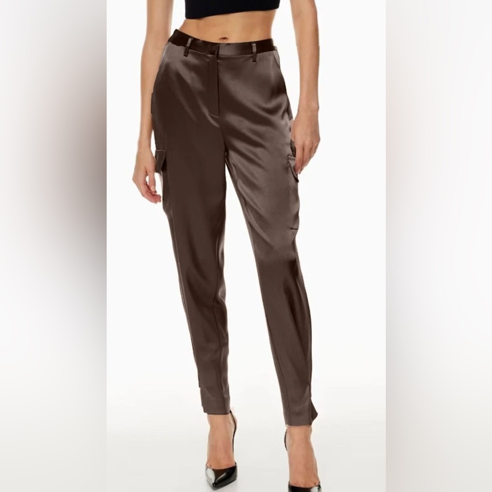 Aritzia by Babaton Refined Satin Cargo Pants in Coffee Bean Brown Size 6 *Note